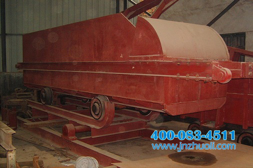 斜坡道巖石箕斗